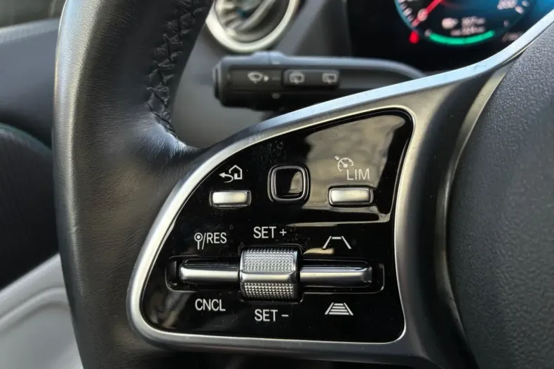 Mercedes-Benz EQA din 2021 cu 47.436 km - oferta MER188584 - foto 25