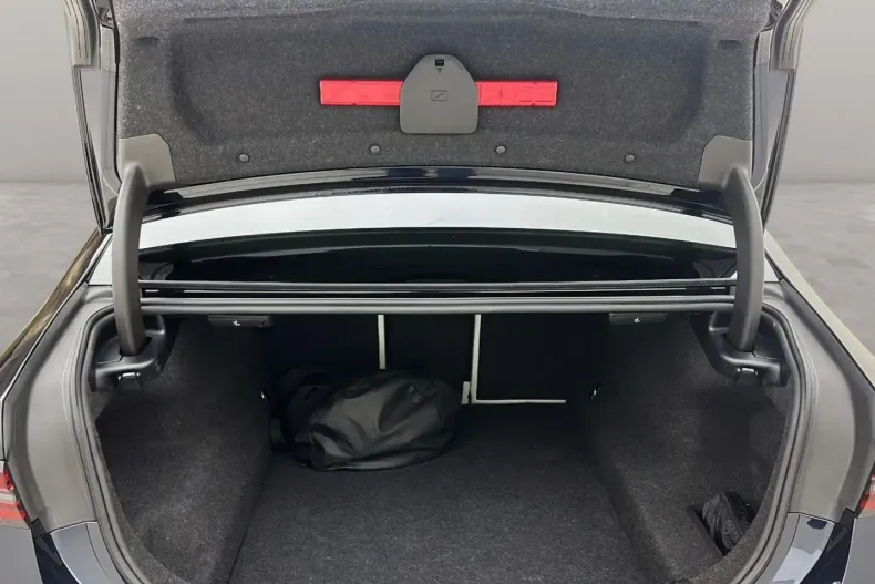 BMW 550 (Seria 5) din 2025 cu 30.389 km - oferta BMW188585 - foto 9