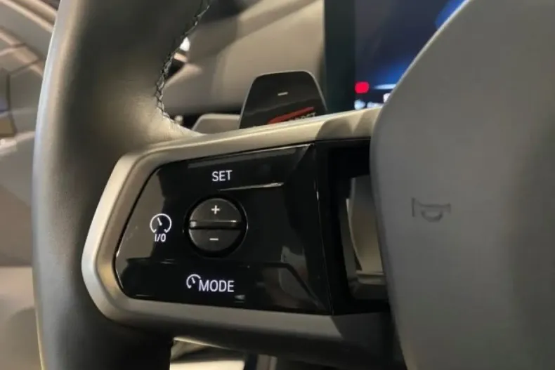 BMW 540 (Seria 5) din 2025 cu 16.912 km - oferta BMW188586 - foto 12