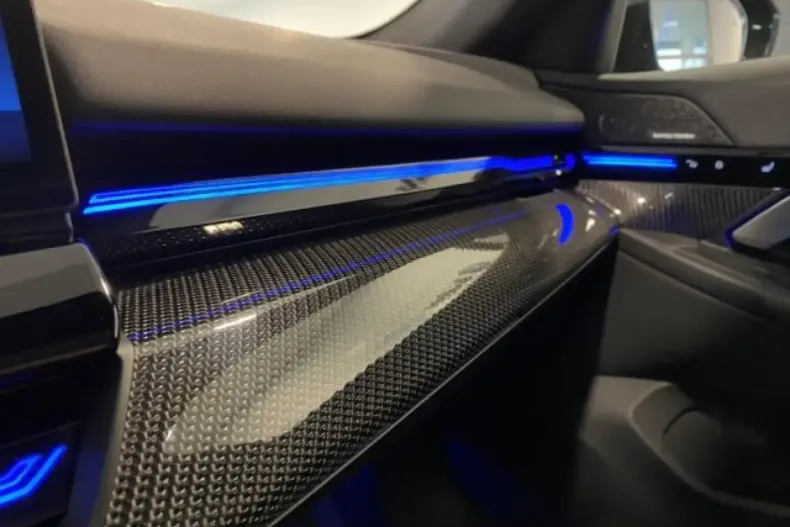 BMW 540 (Seria 5) din 2025 cu 16.912 km - oferta BMW188586 - foto 17