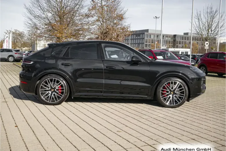 Porsche Cayenne din 2024 cu 4.000 km - oferta POR188587 - foto 3