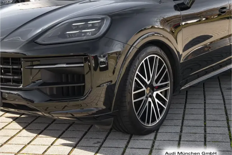 Porsche Cayenne din 2024 cu 4.000 km - oferta POR188587 - foto 6