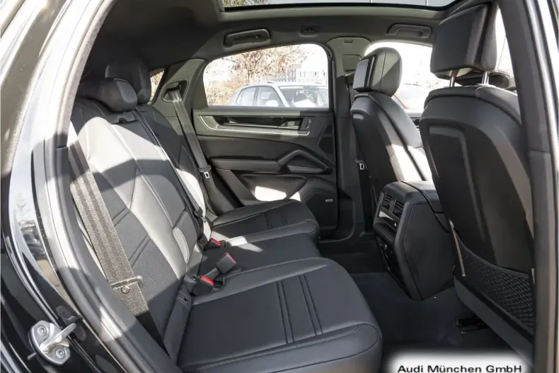 Porsche Cayenne din 2024 cu 4.000 km - oferta POR188587 - foto 12