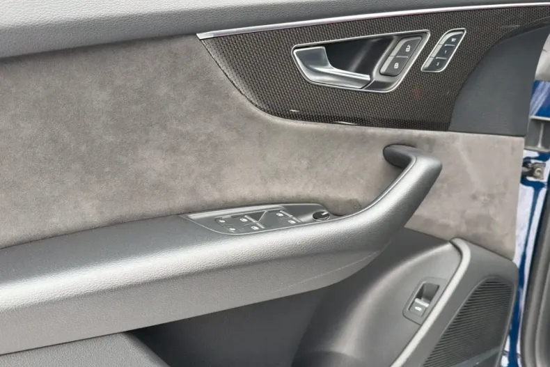 Audi Q8 din 2022 cu 44.850 km - oferta AUD188589 - foto 10