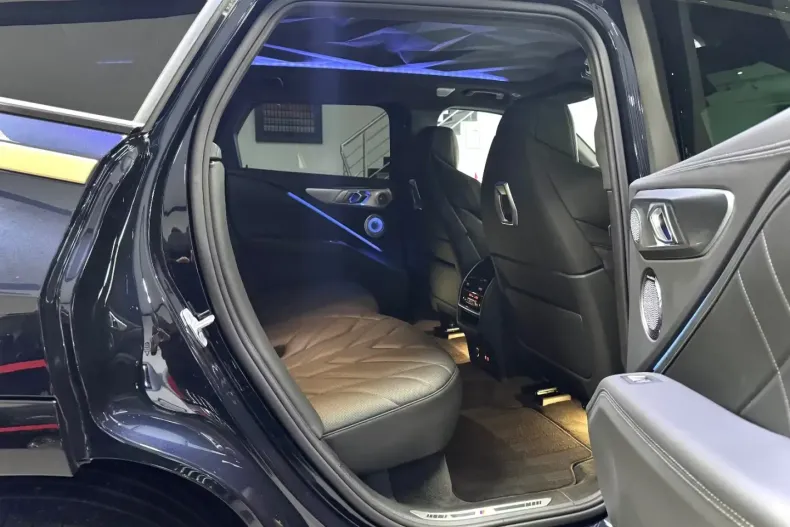 BMW XM (Seria X) din 2024 cu 5.000 km - oferta BMW188590 - foto 30