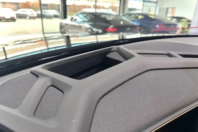 BMW XM (Seria X) din 2024 cu 5.000 km - oferta BMW188590 - foto 36