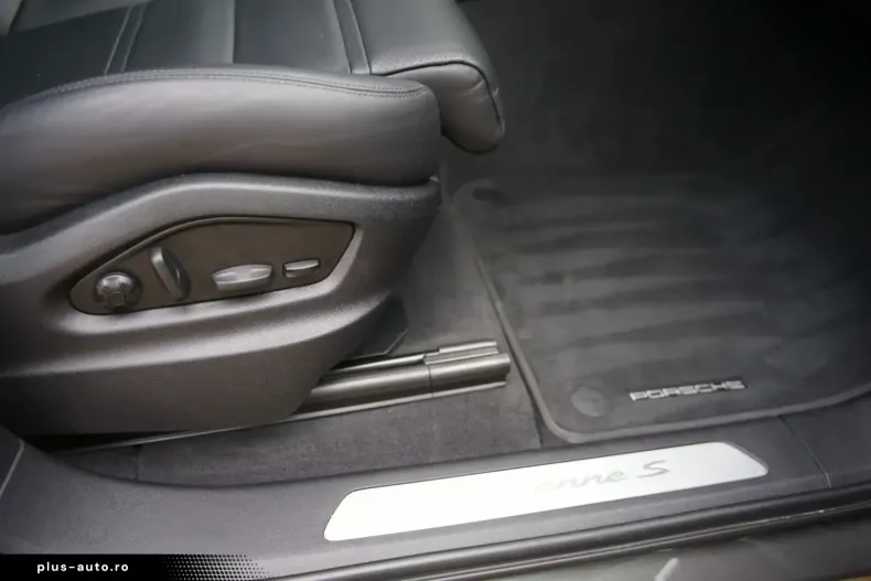 Porsche Cayenne din 2024 cu 20.529 km - oferta POR188592 - foto 12