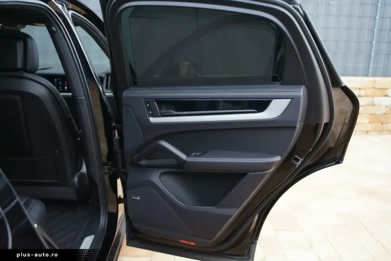 Porsche Cayenne din 2024 cu 18.900 km - oferta POR188609 - foto 15