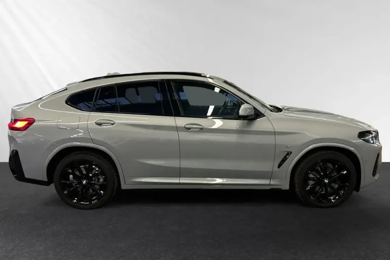 BMW X4 (Seria X) din 2024 cu 20.800 km - oferta BMW188616 - foto 2