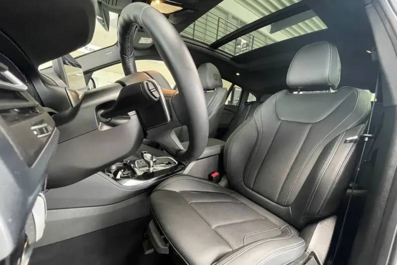 BMW X4 (Seria X) din 2024 cu 9.153 km - oferta BMW188618 - foto 7