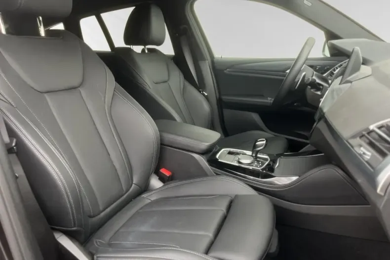 BMW X4 (Seria X) din 2024 cu 24.807 km - oferta BMW188619 - foto 6