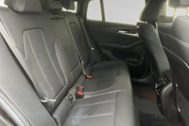 BMW X4 (Seria X) din 2024 cu 24.807 km - oferta BMW188619 - foto 10