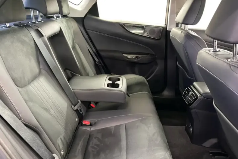 Lexus RX 450 din 2025 cu 100 km - oferta LEX188621 - foto 3