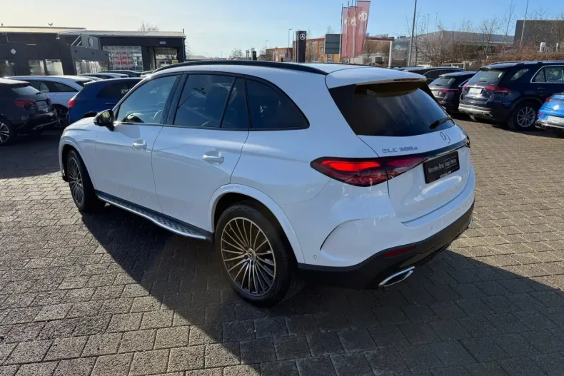 Mercedes-Benz GLC 300 (Clasa GLC) din 2024 cu 25.839 km - oferta MER188625 - foto 2