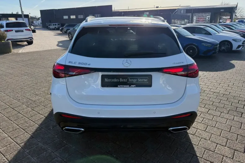 Mercedes-Benz GLC 300 (Clasa GLC) din 2024 cu 25.839 km - oferta MER188625 - foto 3