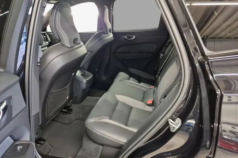 Volvo XC60 din 2024 cu 29.844 km - oferta VOL188630 - foto 7