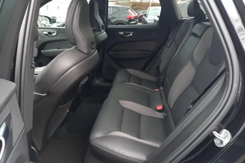 Volvo XC60 din 2024 cu 18.742 km - oferta VOL188632 - foto 14