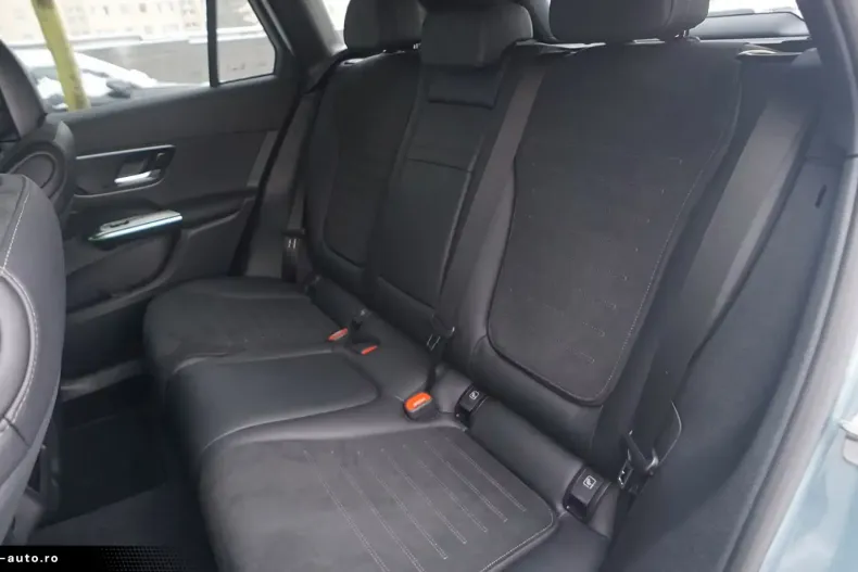 Mercedes-Benz GLC 300 (Clasa GLC) din 2024 cu 17.131 km - oferta MER188641 - foto 10