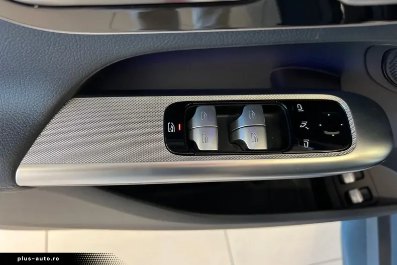 Mercedes-Benz GLC 300 (Clasa GLC) din 2023 cu 51.000 km - oferta MER188642 - foto 13