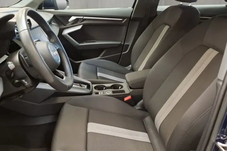 Audi A3 din 2025 cu 42.088 km - oferta AUD188645 - foto 10