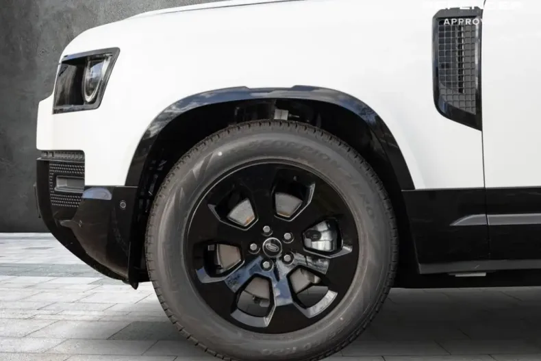 Land Rover Defender din 2025 cu 50.509 km - oferta LAN188646 - foto 8