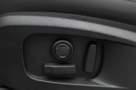 Land Rover Defender din 2025 cu 50.509 km - oferta LAN188646 - foto 19