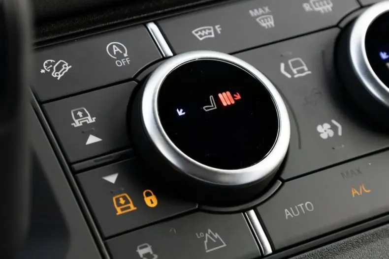 Land Rover Defender din 2025 cu 50.509 km - oferta LAN188646 - foto 23