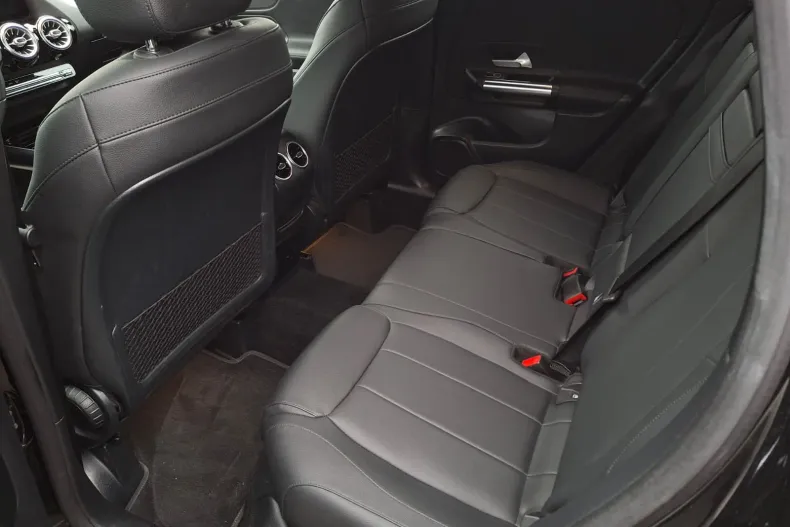 Mercedes-Benz GLA din 2020 cu 84.036 km - oferta MER188652 - foto 15