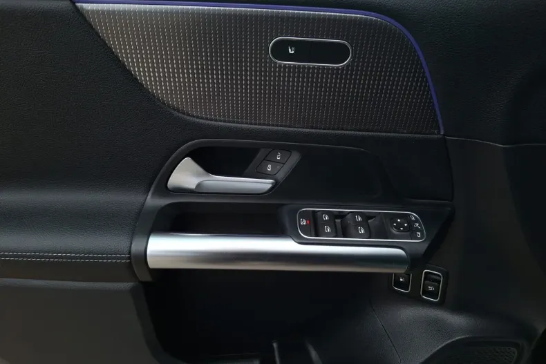 Mercedes-Benz GLA din 2020 cu 84.036 km - oferta MER188652 - foto 26