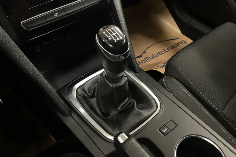 Renault Megane din 2022 cu 61.455 km - oferta REN188662 - foto 21