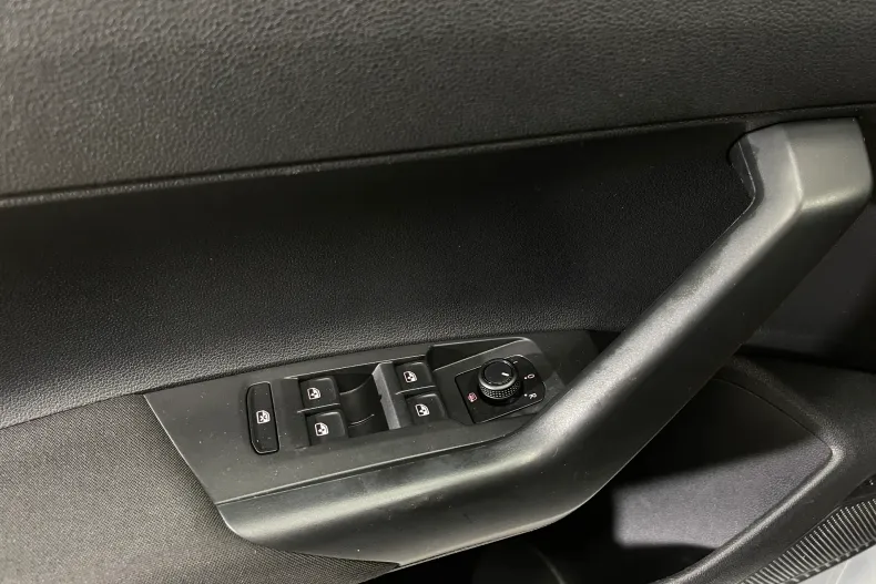 Volkswagen Polo din 2021 cu 67.911 km - oferta VOL188663 - foto 18