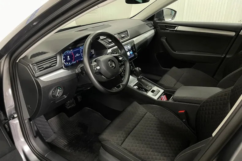 Skoda Superb din 2022 cu 132.400 km - oferta SKO188664 - foto 5