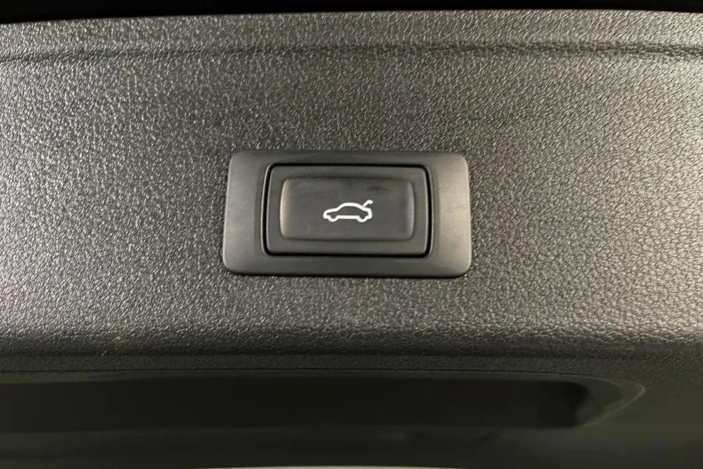 Audi A4 din 2021 cu 112.951 km - oferta AUD188668 - foto 21