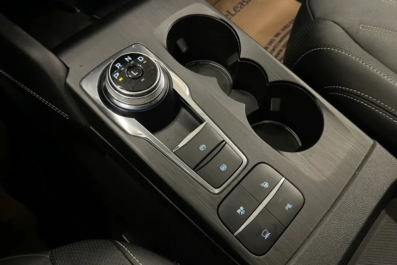 Ford Kuga din 2021 cu 136.970 km - oferta FOR188670 - foto 31