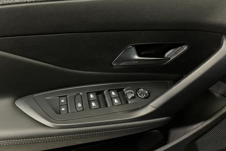 Peugeot 308 din 2023 cu 119.901 km - oferta PEU188671 - foto 23