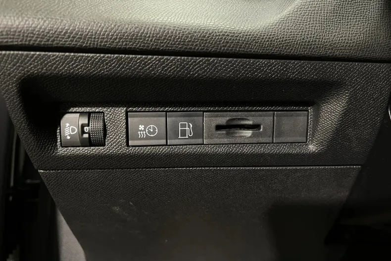 Peugeot 308 din 2023 cu 119.901 km - oferta PEU188671 - foto 24