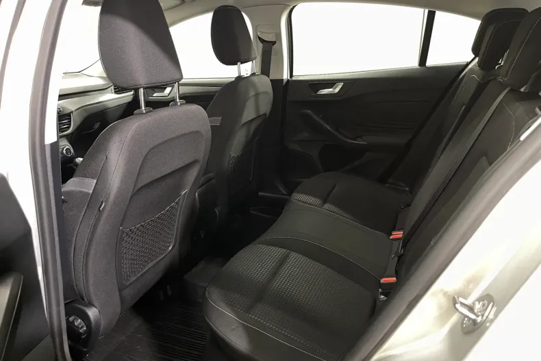Ford Focus din 2022 cu 51.888 km - oferta FOR188672 - foto 10