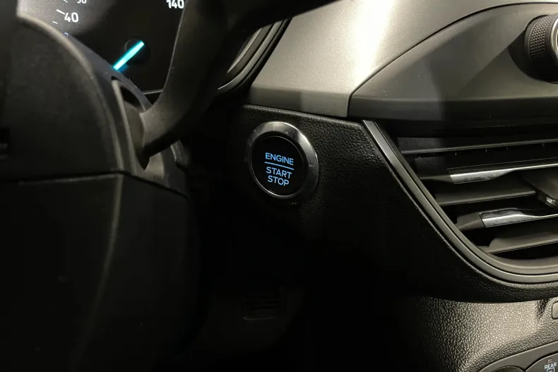 Ford Focus din 2022 cu 51.888 km - oferta FOR188672 - foto 19