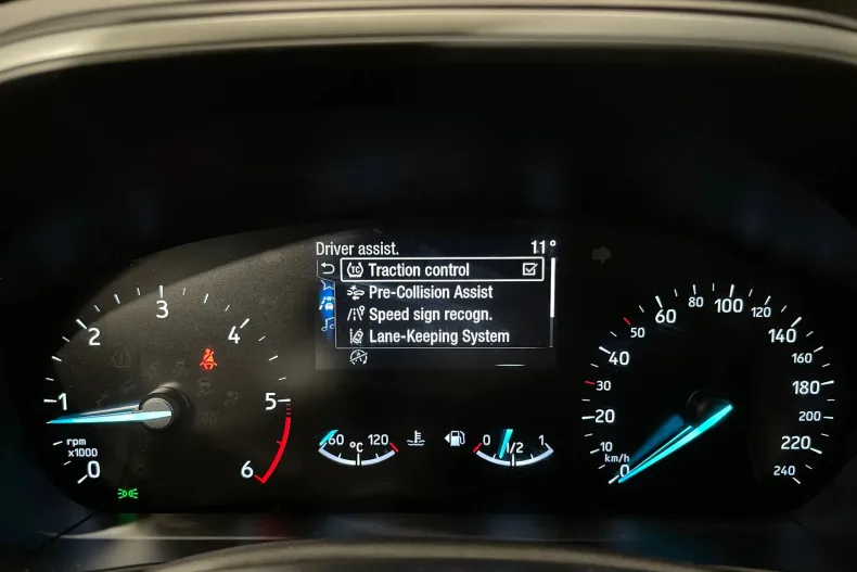 Ford Focus din 2022 cu 51.888 km - oferta FOR188672 - foto 23