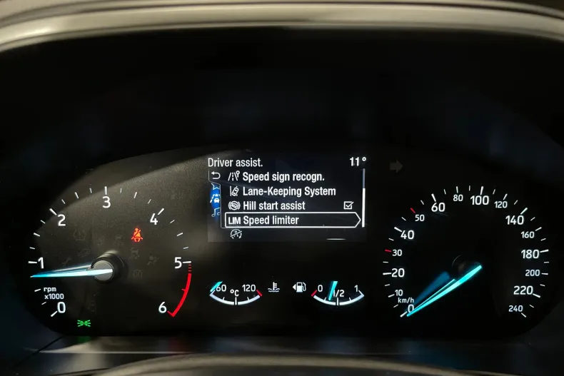 Ford Focus din 2022 cu 51.888 km - oferta FOR188672 - foto 24