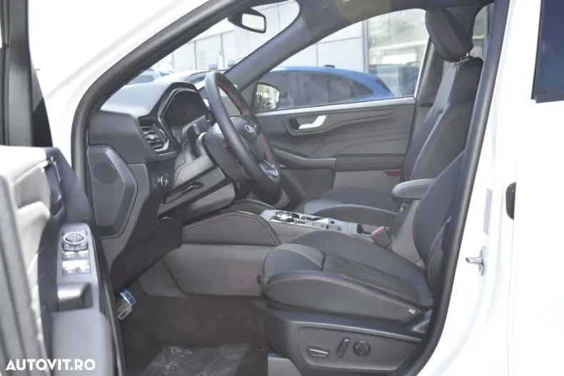 Ford Kuga din 2025 cu 1 km - oferta FOR188684 - foto 13