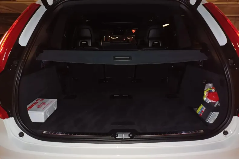 Volvo XC90 din 2020 cu 121.575 km - oferta VOL188686 - foto 6