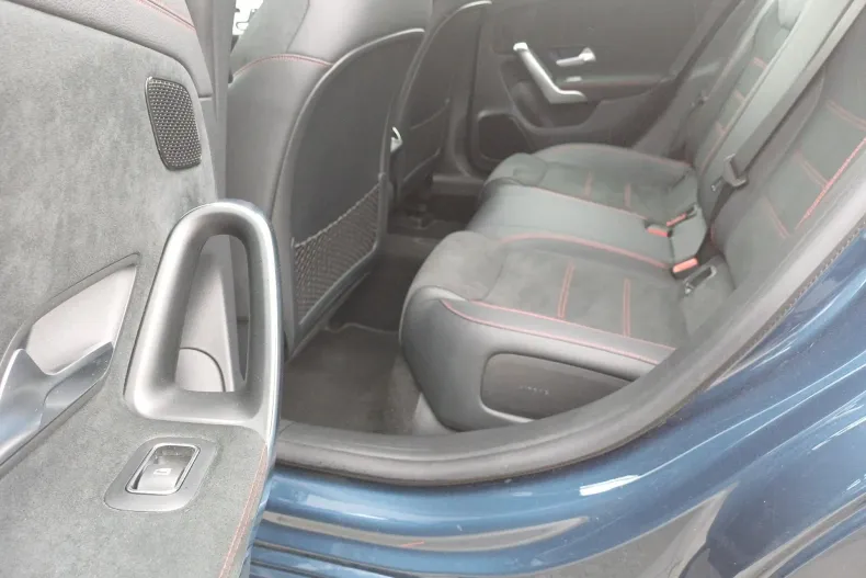 Mercedes-Benz CLA (Clasa CLA) din 2023 cu 54.280 km - oferta MER188690 - foto 22