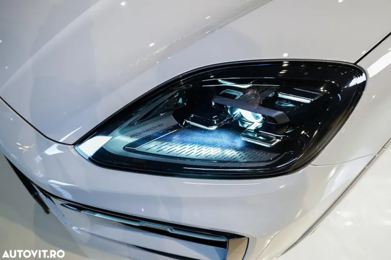 Porsche Cayenne Coupe din 2024 cu 10.800 km - oferta POR188705 - foto 31