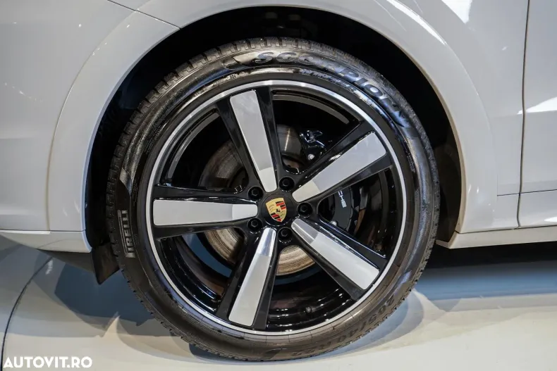 Porsche Cayenne Coupe din 2024 cu 10.800 km - oferta POR188705 - foto 32
