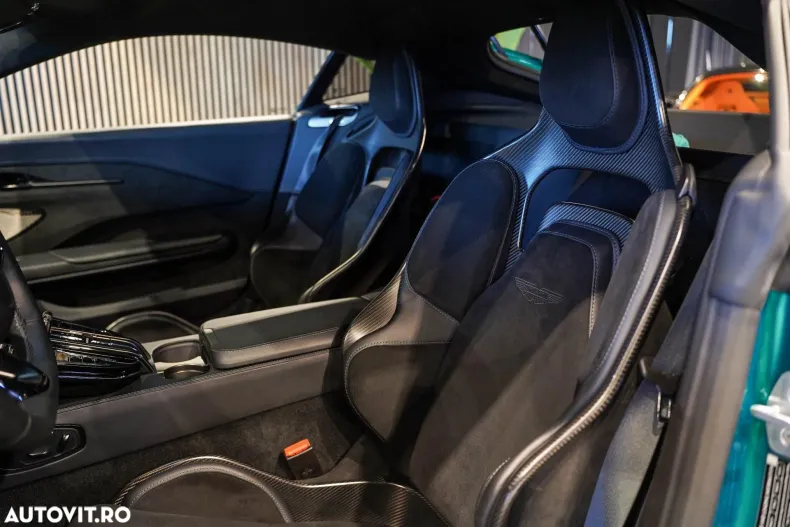 Aston Martin V8 Vantage din 2024 cu 11.600 km - oferta AST188708 - foto 17