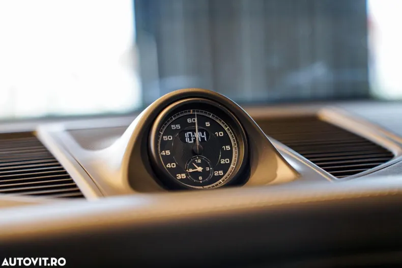 Porsche Macan din 2023 cu 42.395 km - oferta POR188709 - foto 31