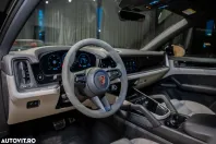 Porsche Cayenne din 2024 cu 23.801 km - oferta POR188711 - foto 4