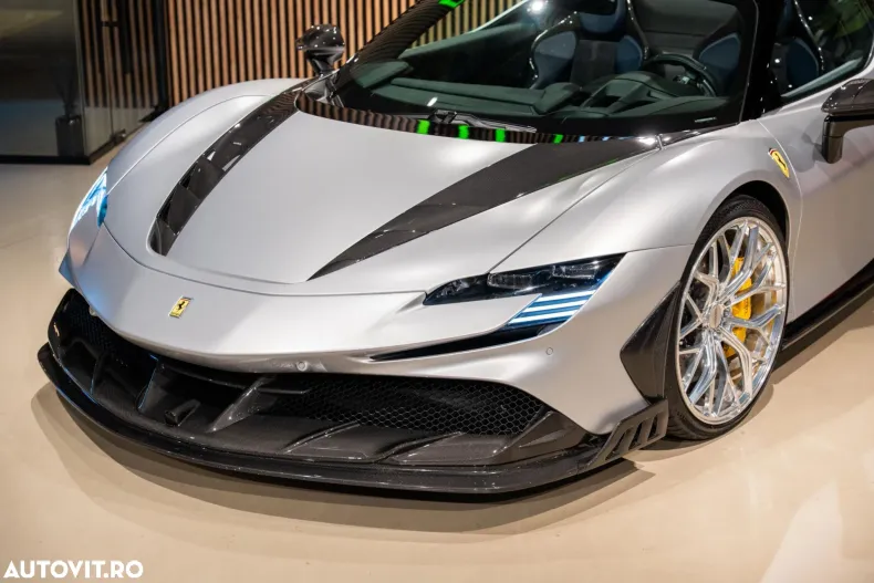 Ferrari SF90 Stradale din 2022 cu 4.400 km - oferta FER188713 - foto 3