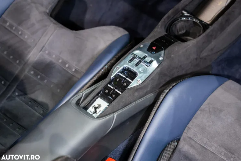 Ferrari SF90 Stradale din 2022 cu 4.400 km - oferta FER188713 - foto 25